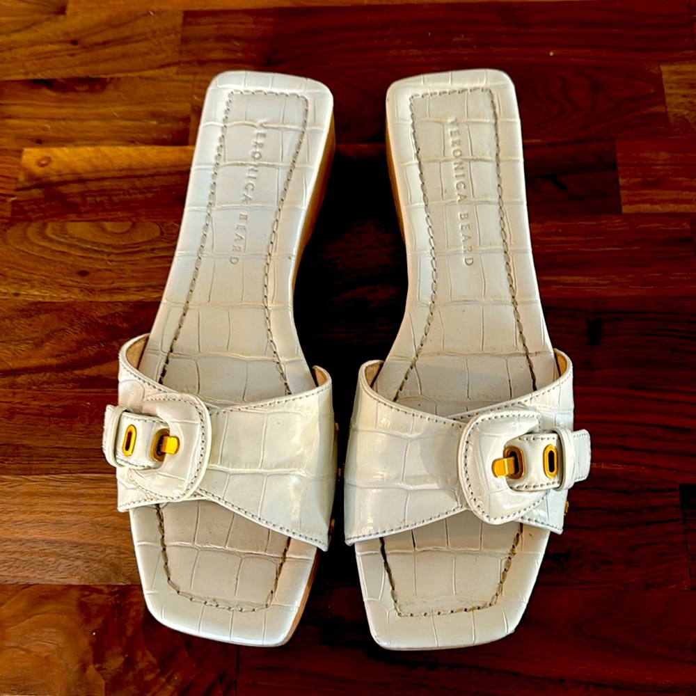 White clogs barely worn!!